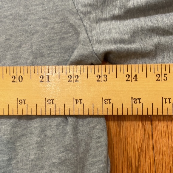 Under Armour Men’s 2XL T shirt Heatgear Gray Short Sleeve - Picture 4 of 10